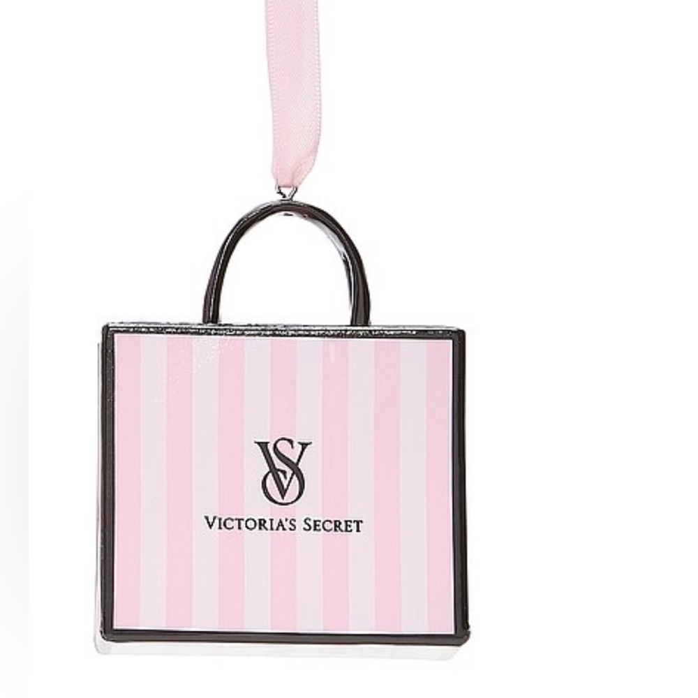 Victoria's Secret
Collector's Edition 3-Piece Holiday Glass Ornaments Gift Set - Picture 6 of 8